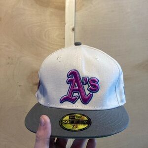 New Era cream/Grey/purple Baseball Oakland Athletics Cap with Patch